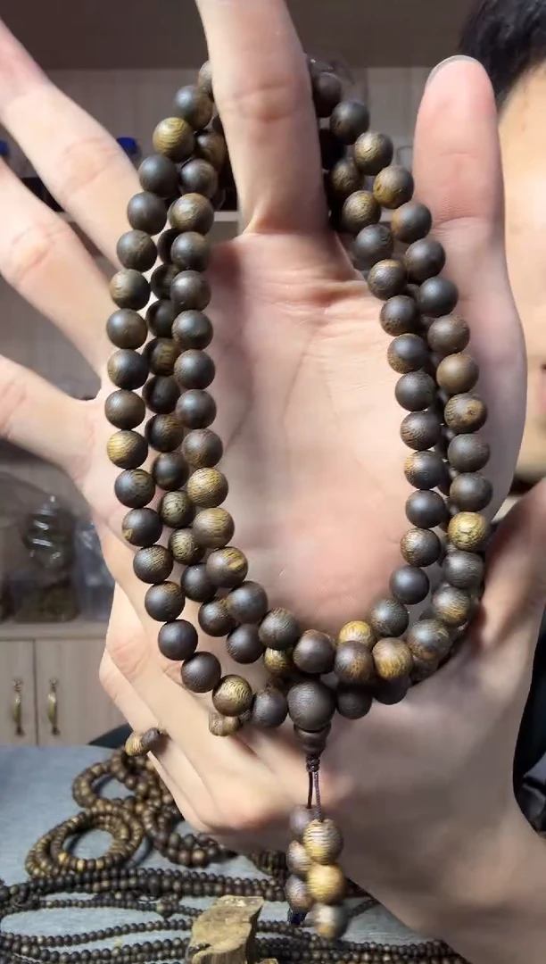 沉香手串08圆珠多圈32克+ 多样性发其一