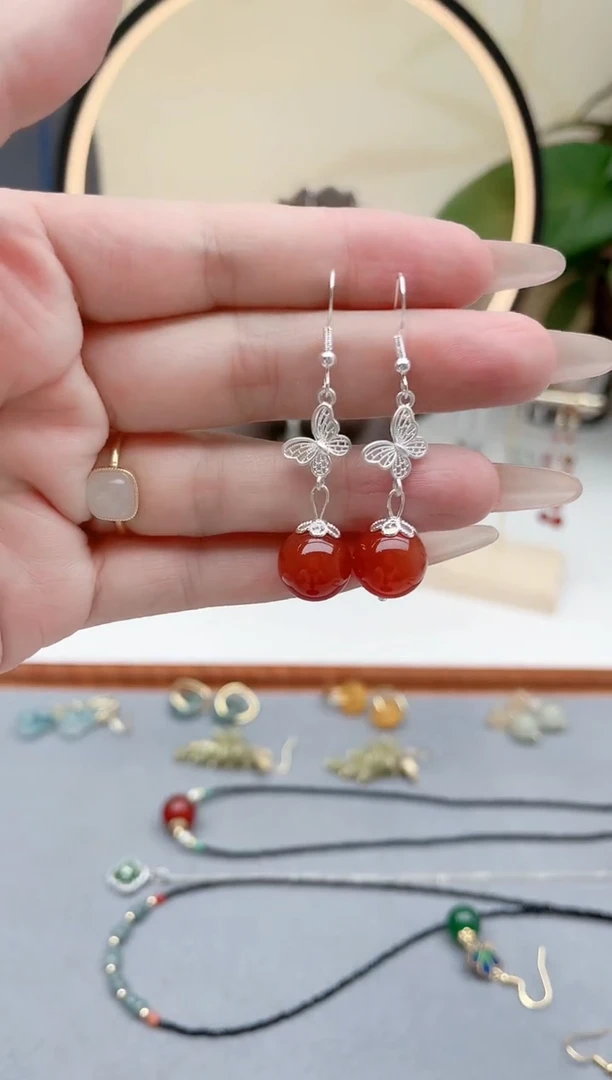 玛瑙/玉髓耳饰未镶嵌00蝴蝶红色