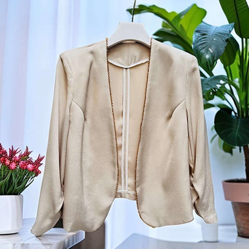 春夏女款轻奢高级时尚短款重工串珠百搭小西装外套