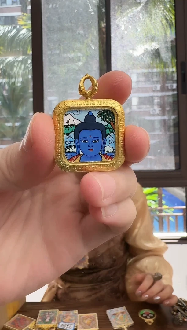 吊坠药师佛---热贡元旦唐卡画院