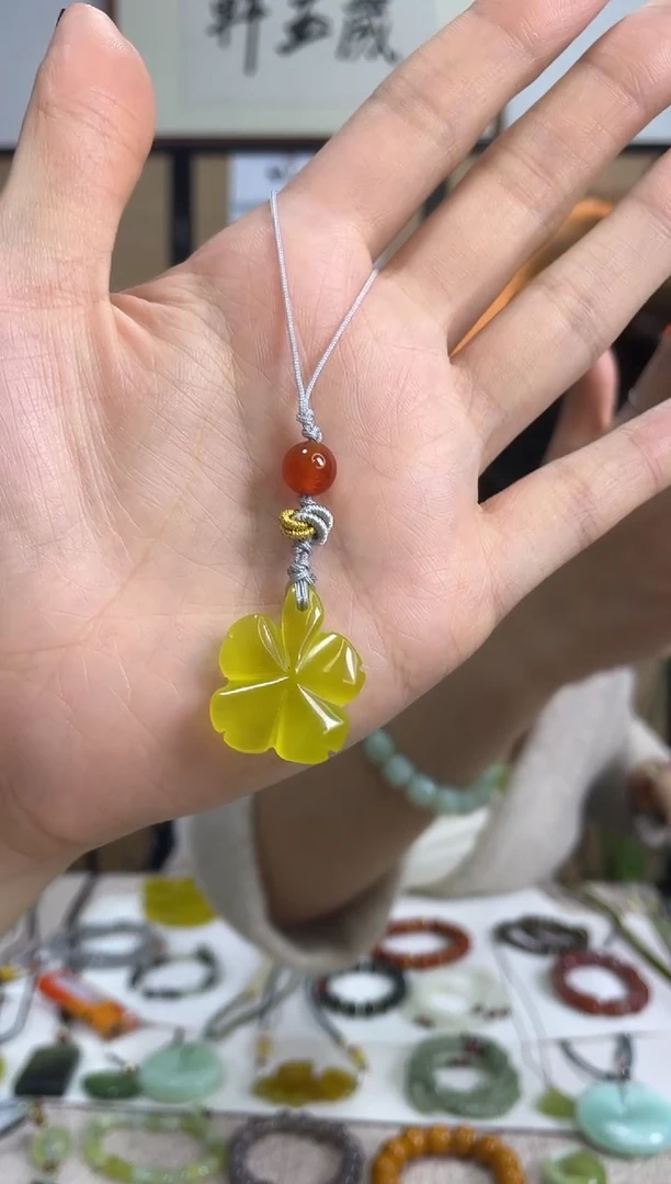 【闪购商品】岫玉手机链未镶嵌多样性发货其中发一