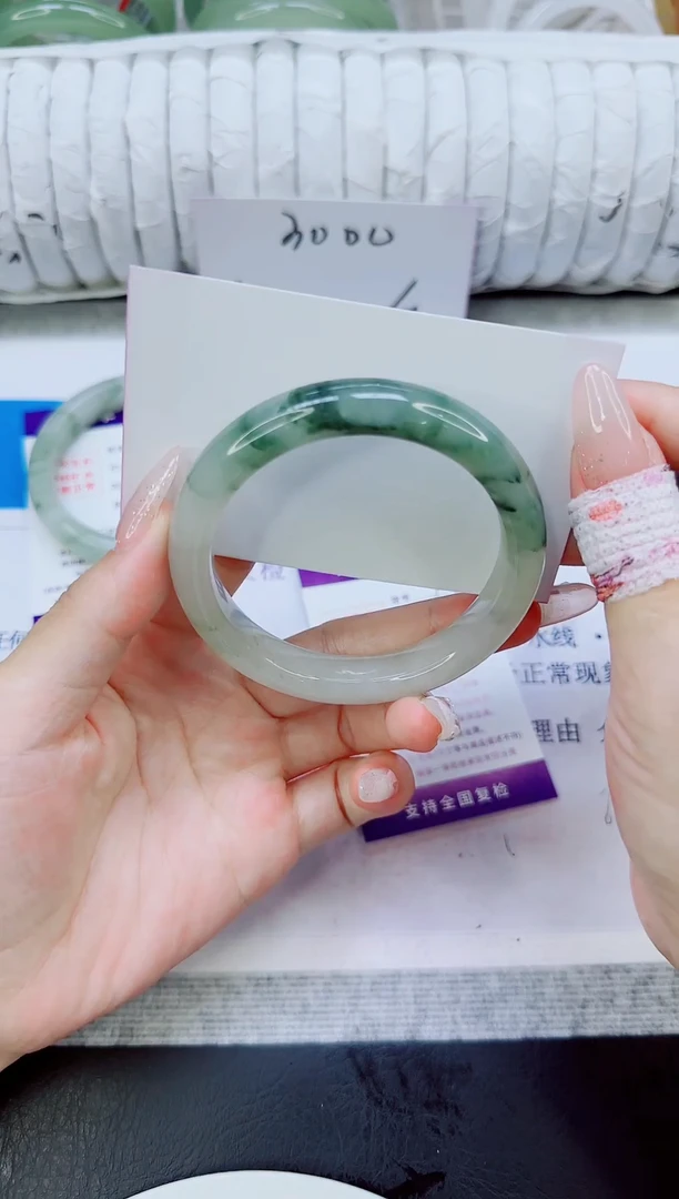 未镶嵌手镯石英质玉31/55.8