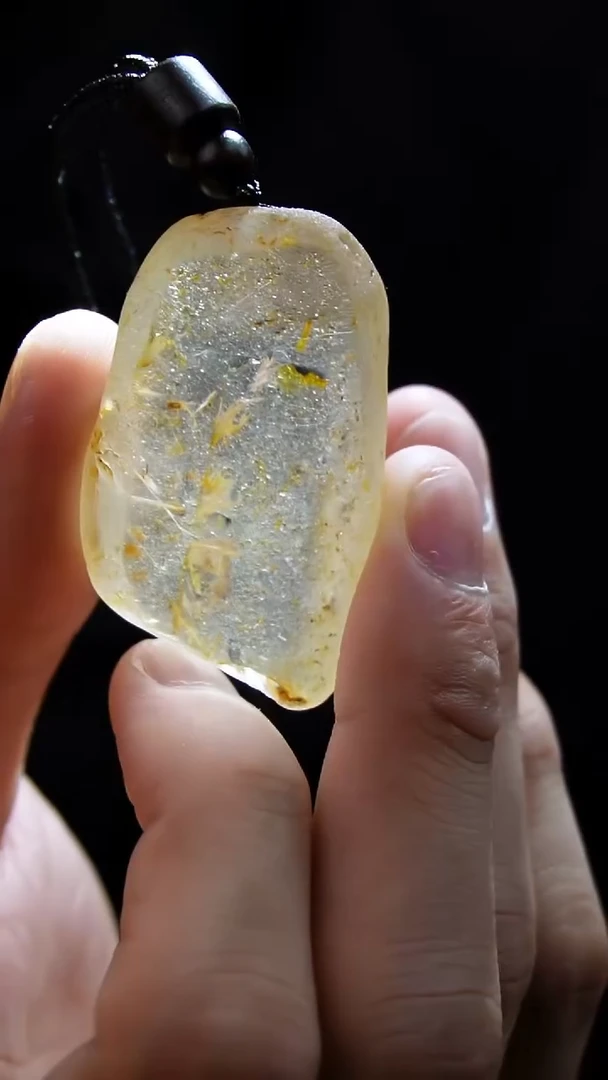 吊坠(赠链)未镶嵌水晶水晶