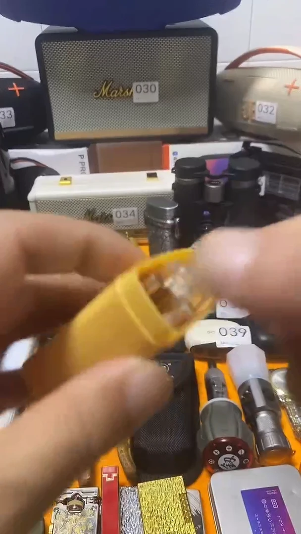 瓷片闪购商品 如图所示