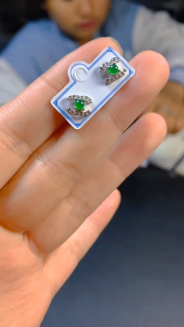 【闪购商品】翡翠耳饰未镶嵌0212977883多样性发一