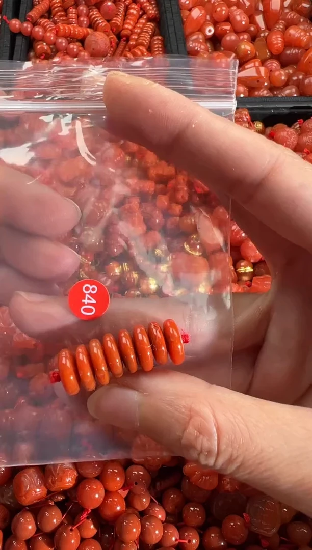 【闪购商品】南红玛瑙颈饰未镶嵌1