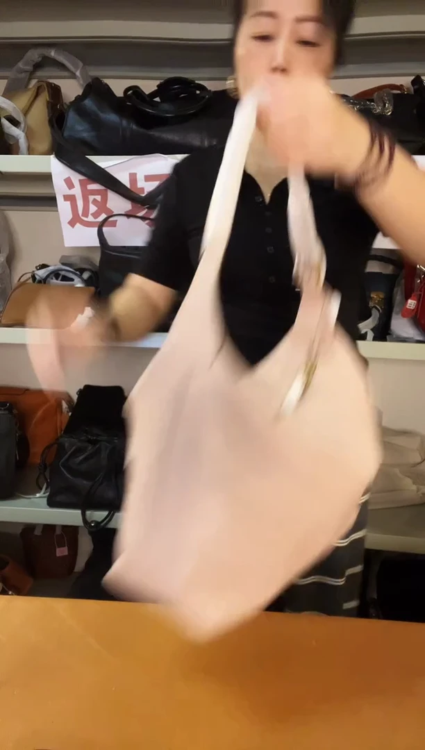 牛皮（革）高端订制时尚百搭女士 手提 腋下 斜跨包