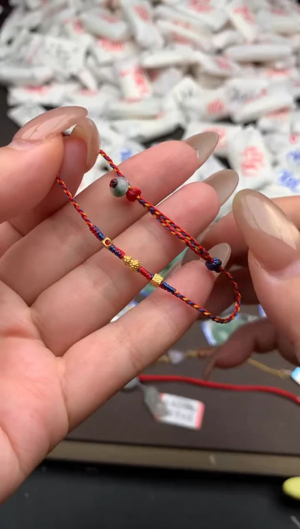 【闪购商品】翡翠手绳未镶嵌 多样性发货（发一个）