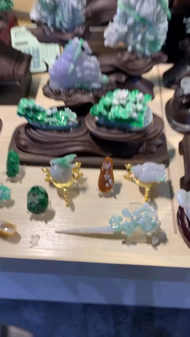 未镶嵌挂件翡翠你****干翡翠摆件