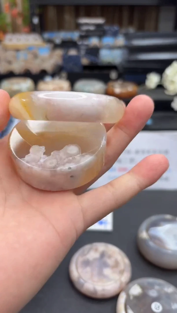 未镶嵌手镯石英质玉126(59圈赠送镯心)