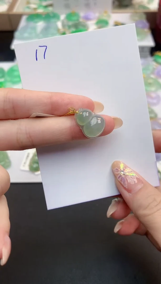 颈饰18K金镶嵌翡翠天然缅甸A货翡翠