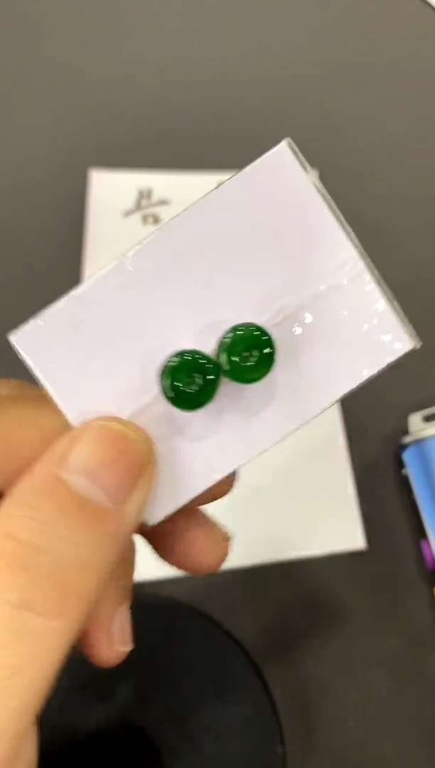 【闪购商品】定制翡翠未镶嵌一对