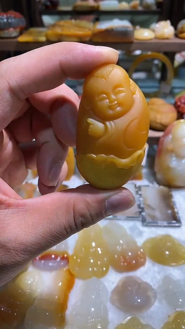 未镶嵌石英质玉（黄龙玉）吊坠(不含链)黄龙玉吊坠