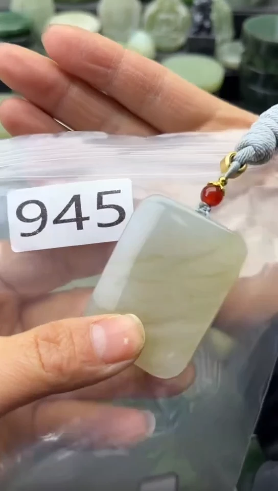 未镶嵌和田玉珠宝半成品牌子