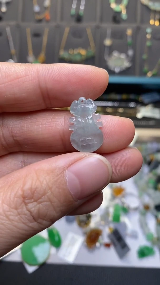 颈饰未镶嵌翡翠净货37429