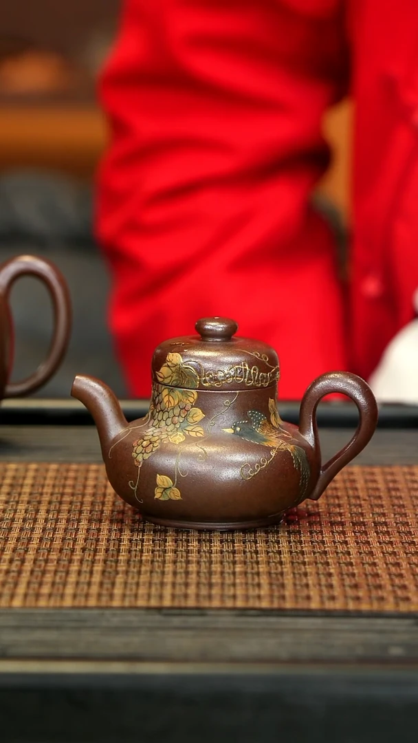 【闪购商品】紫砂茶壶WT62古思婷 柴烧胭脂红