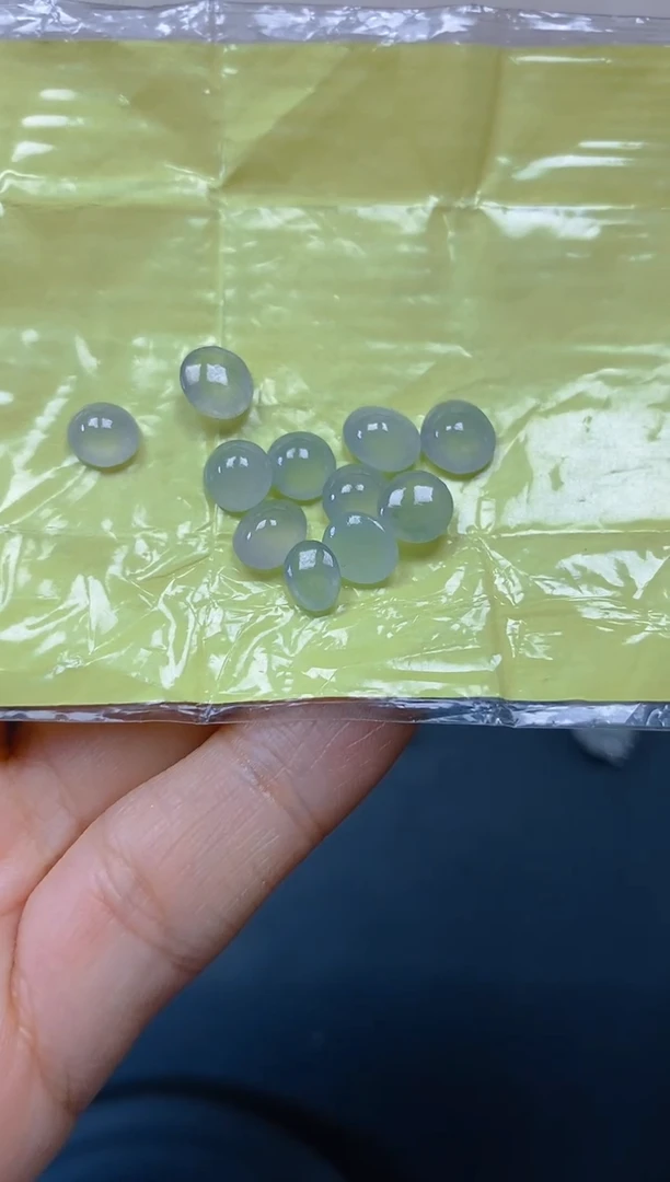 裸石翡翠天然翡翠蛋面96