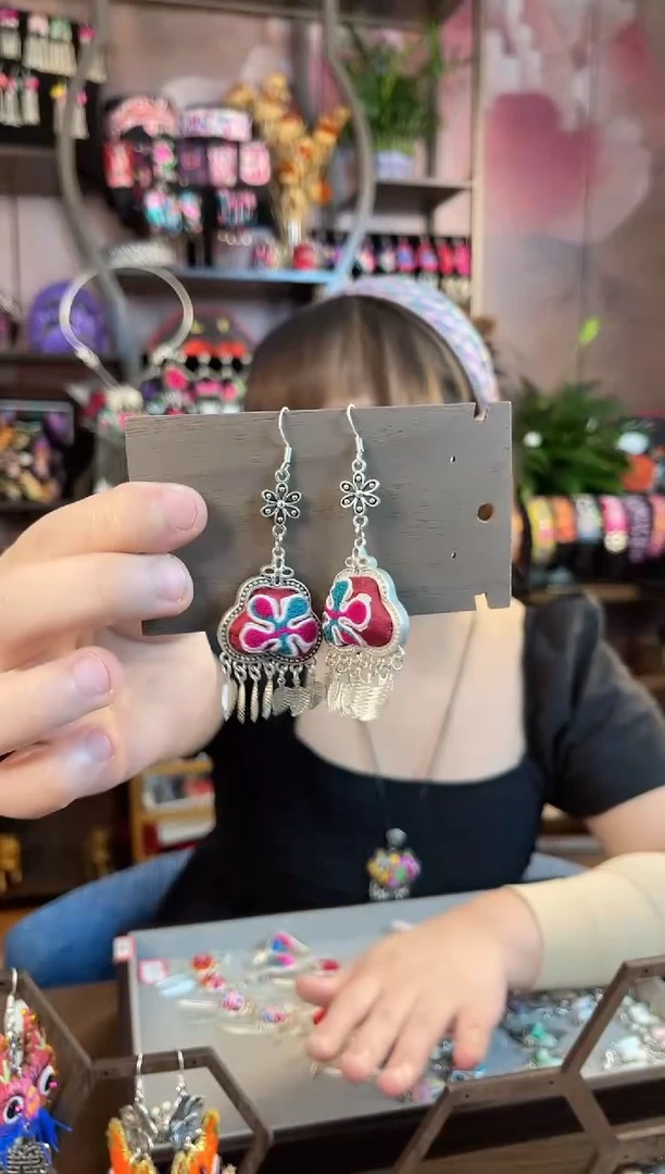 织绣民族风手工非遗老绣饰品139