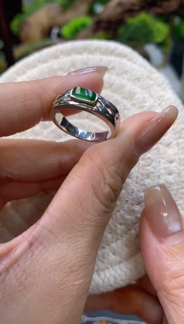 颈饰银S925镶嵌翡翠净货15010