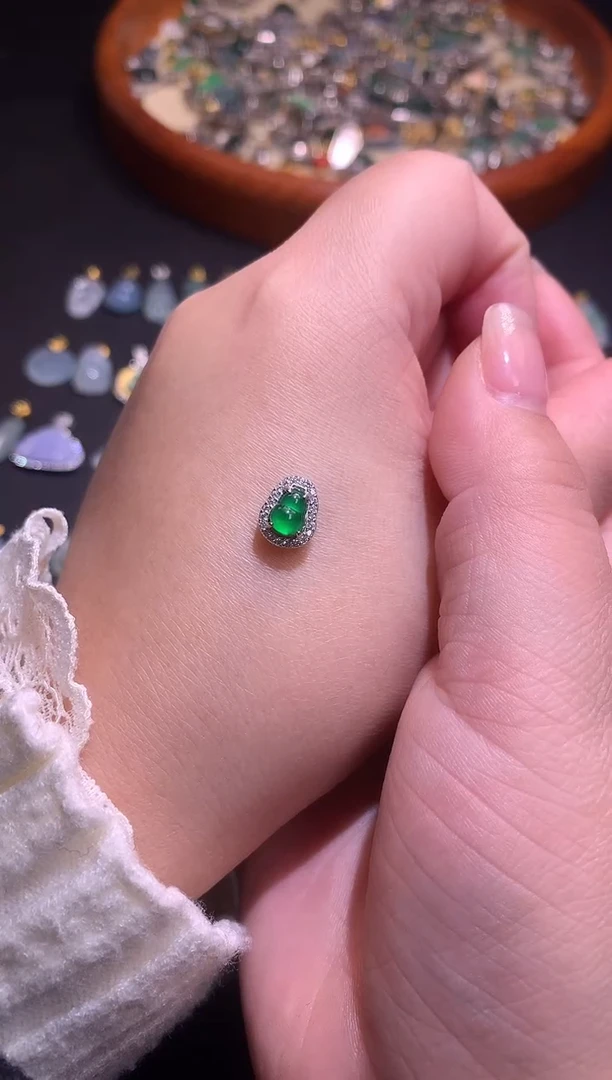 【闪购商品】翡翠吊坠(不含链)银S925镶嵌1