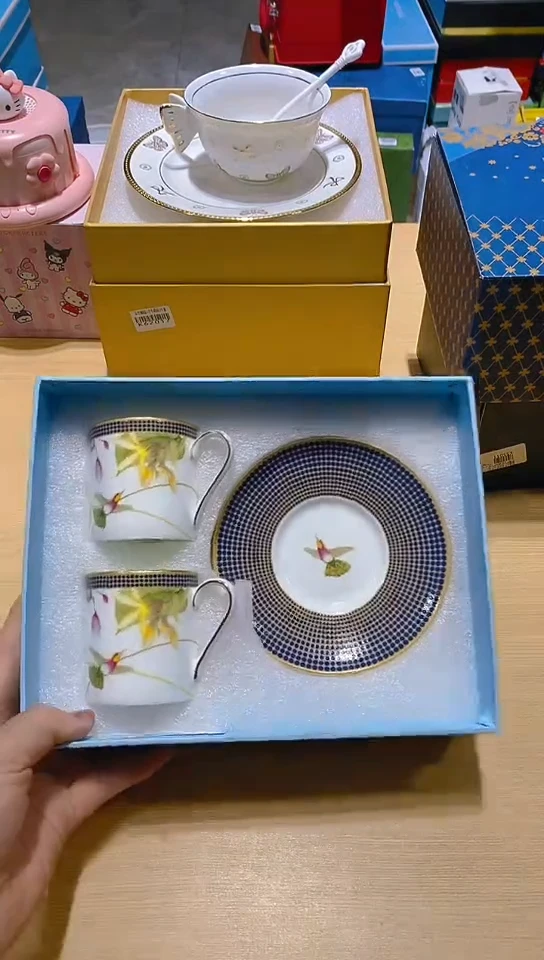 瓷片碗碟好物一件不留@@1