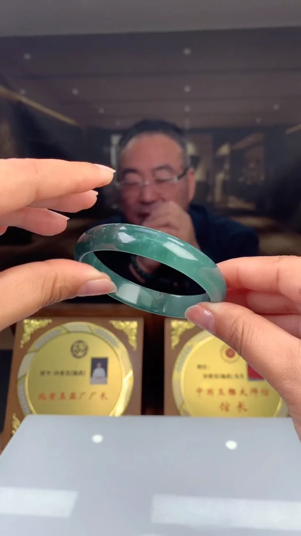 【闪购商品】定制翡翠未镶嵌天然A货翡翠（拍一发一)