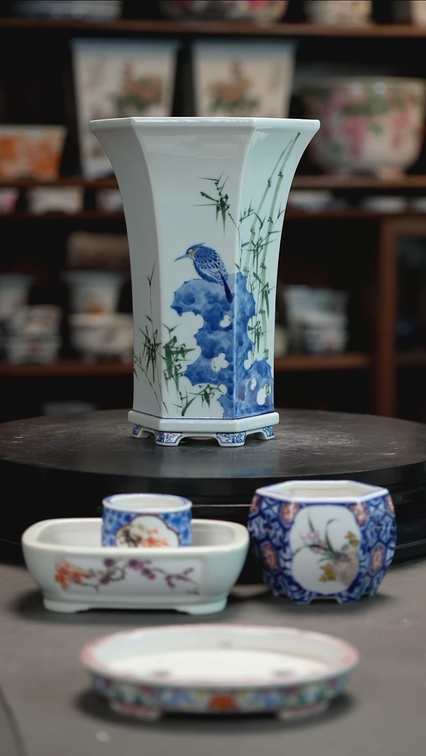 釉下五彩手绘盆釉下五彩手绘盆