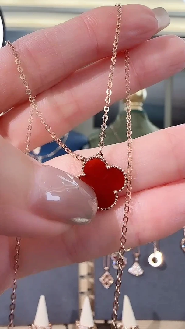 玛瑙/玉髓套链18K金镶嵌18K金幸运草套链