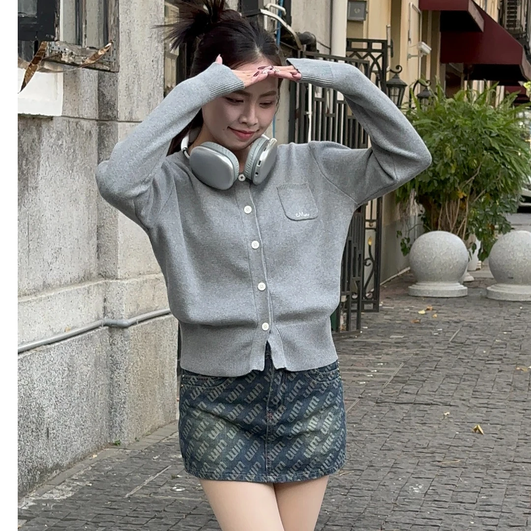 字母印花牛仔短裙女2025春夏新款复古高腰防走光a字包臀半身裙子