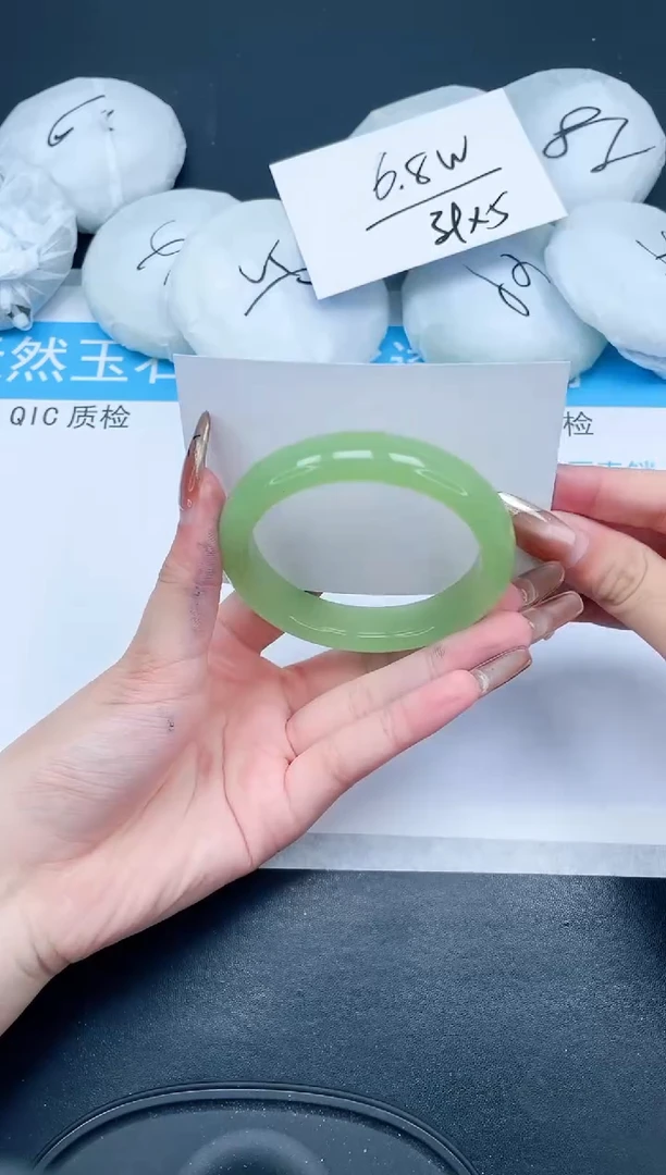 【闪购商品】石英质玉手镯未镶嵌571-58