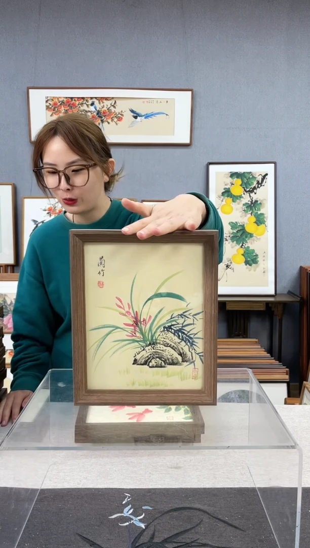 【闪购商品】国画10寸-23*29摆台书法作品-兰花