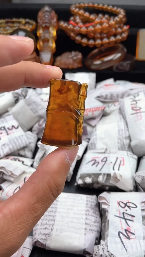 【闪购商品】琥珀颈饰未镶嵌灵草珀竹节吊坠