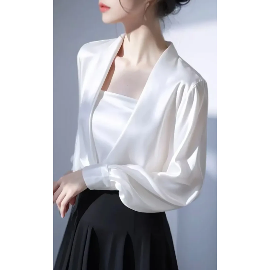 【现货秒发】4147今年小香风缎面衬衫女早春新款法式长袖职业上衣