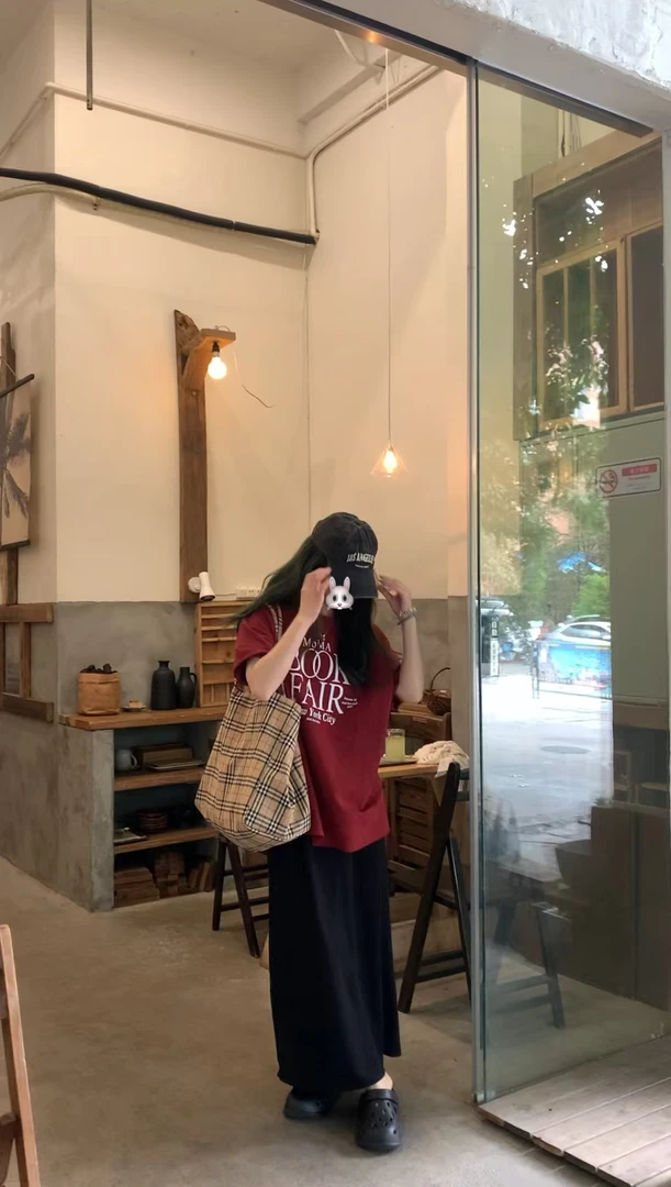 【YOU】凉凉纸片裙 夏款松紧腰超百搭休闲显瘦雾黑色半身裙   6108