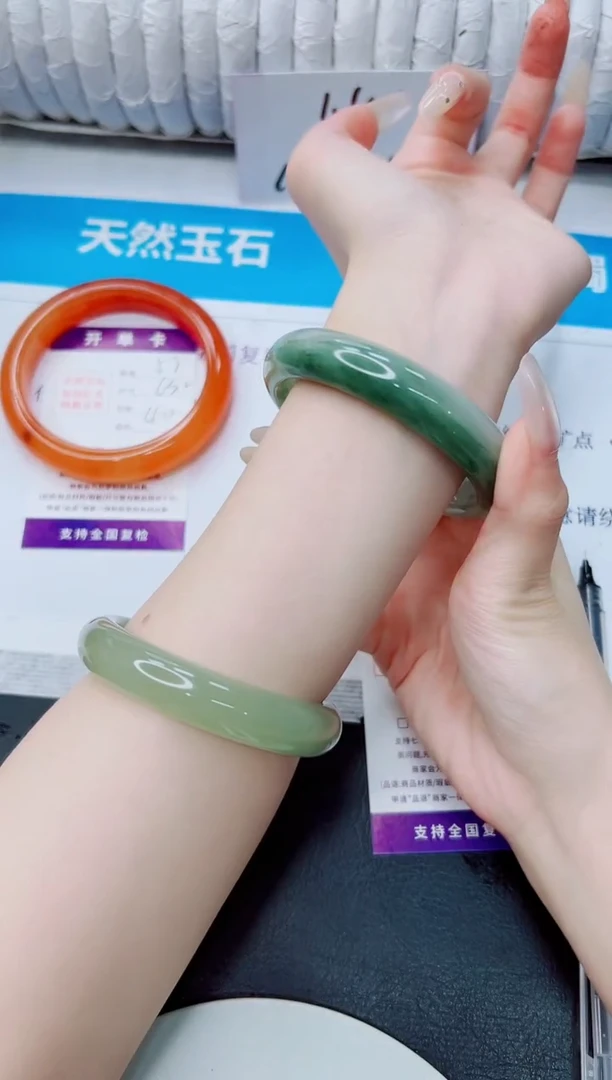 未镶嵌手镯石英质玉58/56