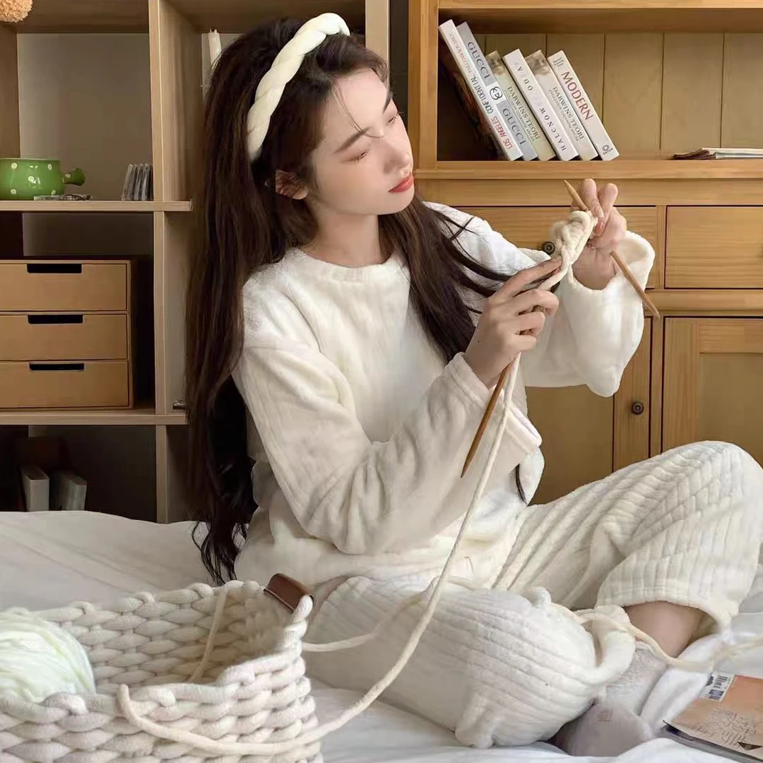 甜美珊瑚绒秋冬暖暖居家服套装7020（上衣和裤子部分可能没有刺绣）