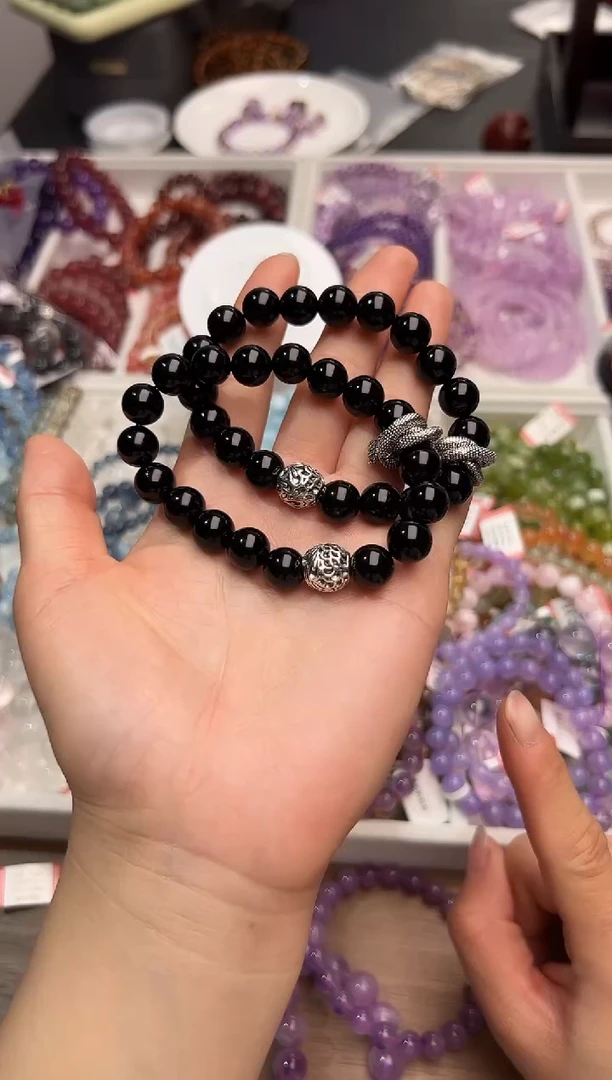 【闪购商品】水晶手链未镶嵌黑耀10m+