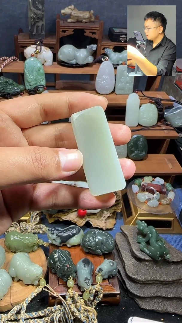 颈饰未镶嵌和田玉s***n六刀牌