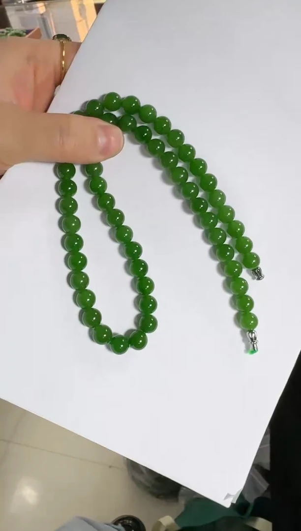 【闪购商品】和田玉（碧玉）未镶嵌颈饰尖货冰阳绿卡8针尖黑点