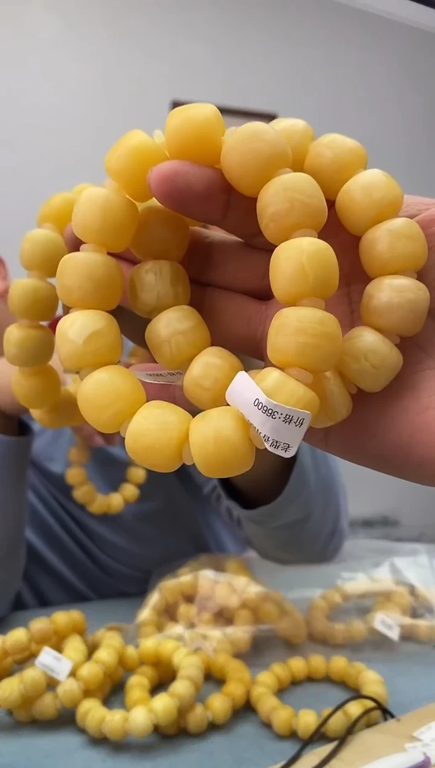 琥珀未镶嵌珠宝奇石假一罚十，多样性发一件060