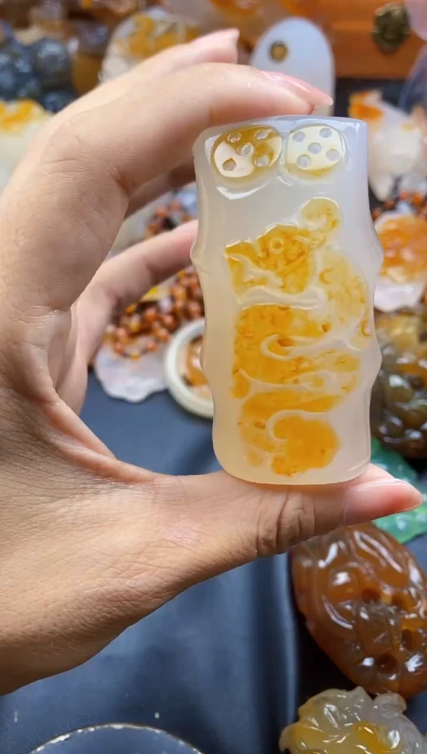 未镶嵌挂件玛瑙/玉髓刺***1ll
