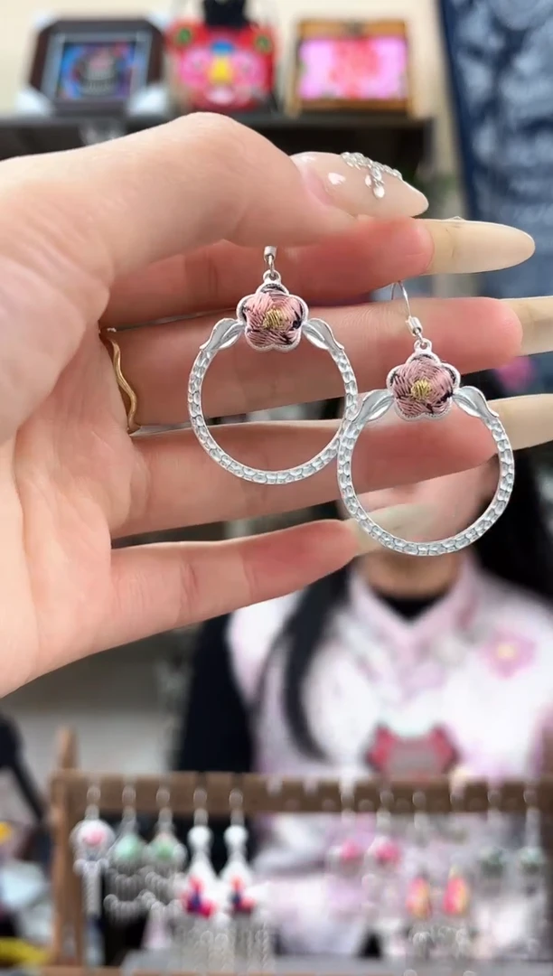 织绣民族风非遗老绣苗银饰品780*