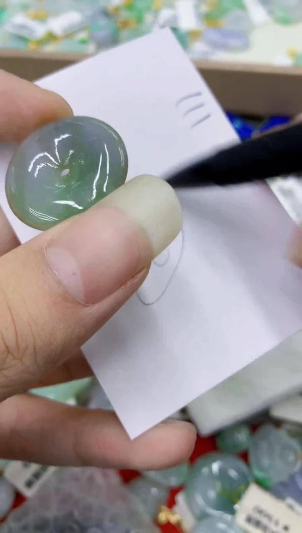 翡翠未镶嵌颈饰1111111111