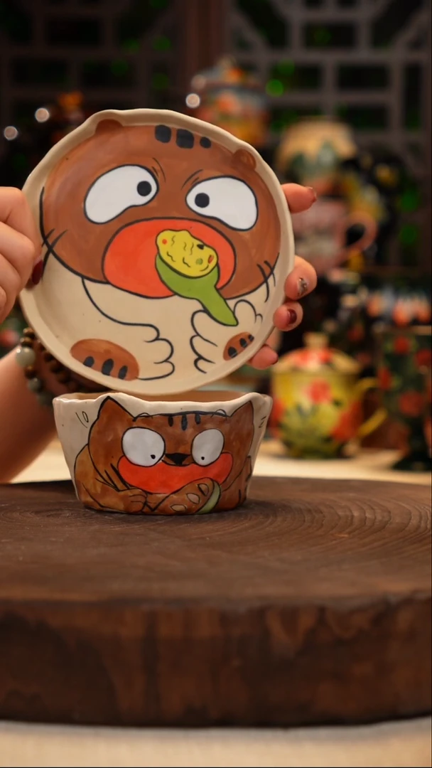 油画   手绘釉下彩俩件套