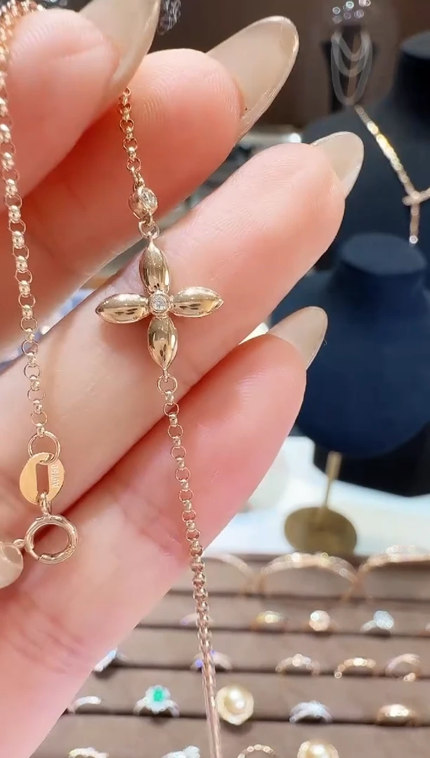 手链18K金镶嵌钻石单花小花手链