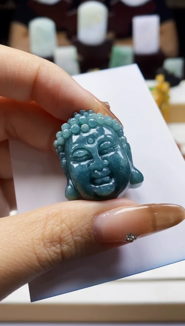 颈饰未镶嵌翡翠1