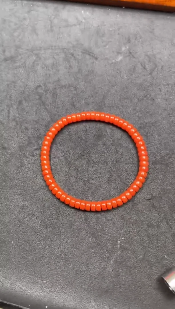 南红玛瑙手串未镶嵌手串