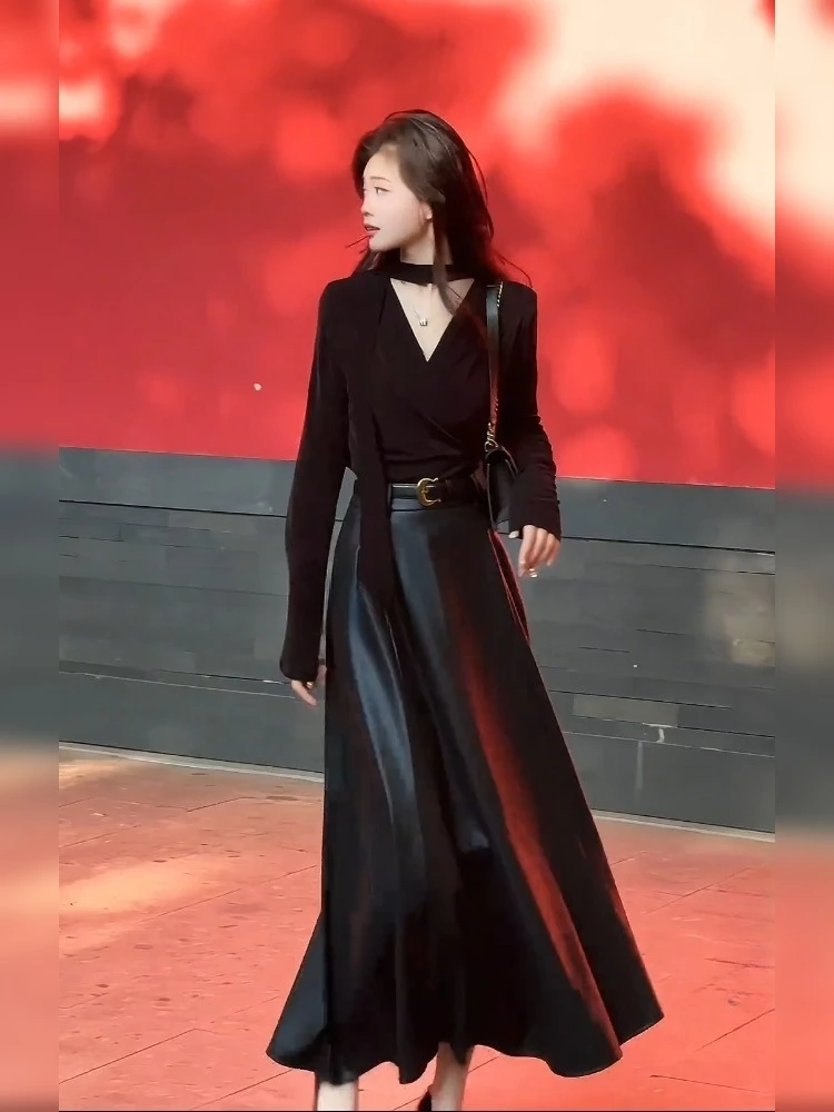 高级感气质黑色V领上衣半身裙套装女2025秋季新款御姐轻熟两件套