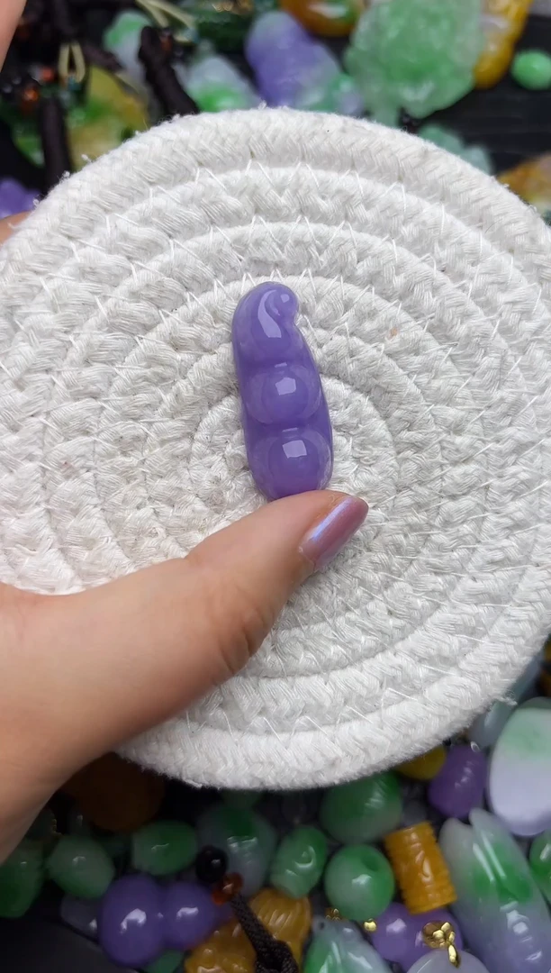颈饰未镶嵌翡翠缅甸翡翠吊坠