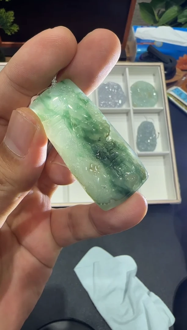 未镶嵌挂件翡翠A货翡翠多样性孤品
